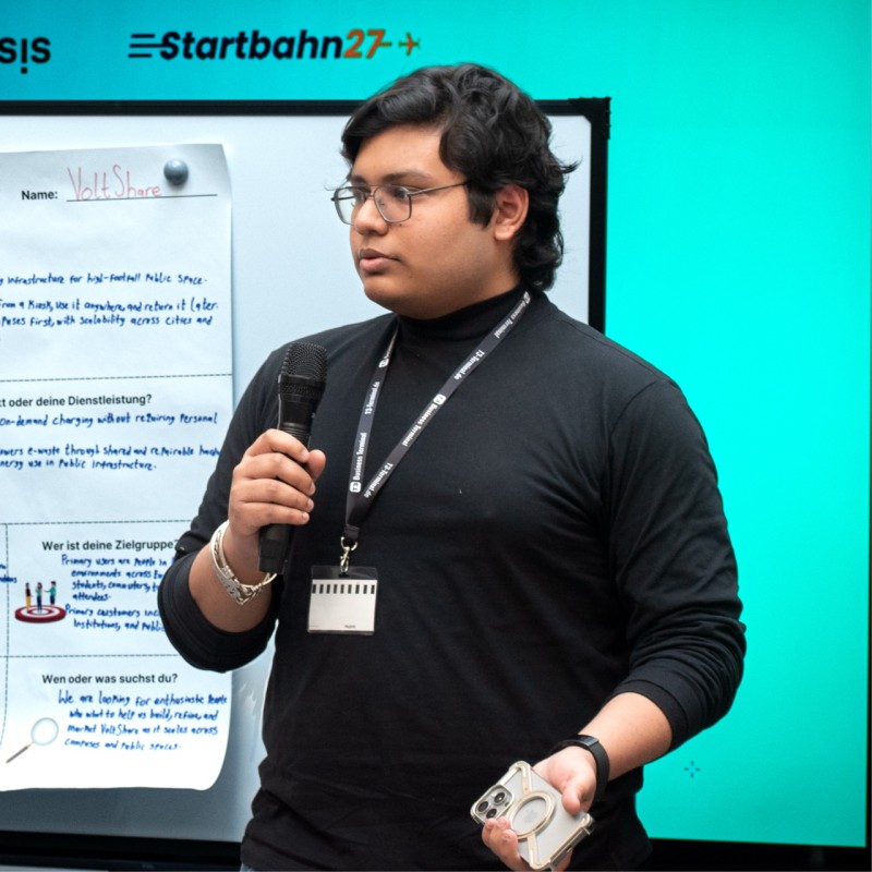 Amaan Nizam pitching FluxTation at T3 Business Terminal